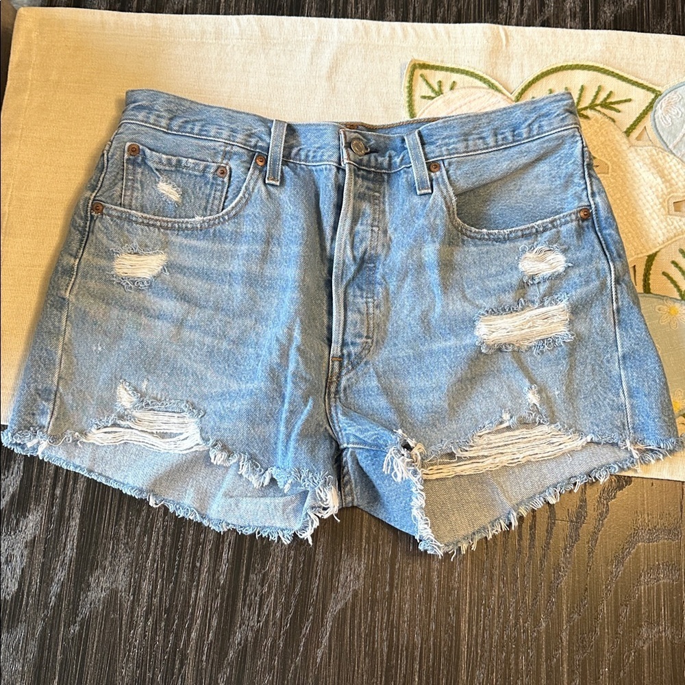 Levi’s 501 Jean Cutoff Shorts 100% Cotton Blue, Size 32